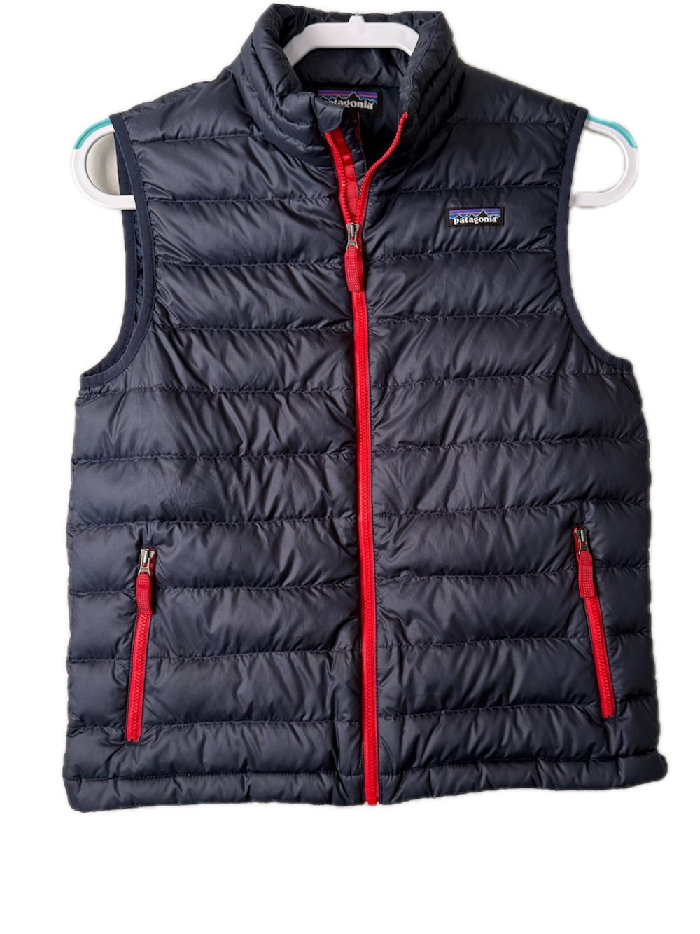 Patagonia Navy Puffer Vest Red Zippers Boys Size 14/XL Down Filled EUC